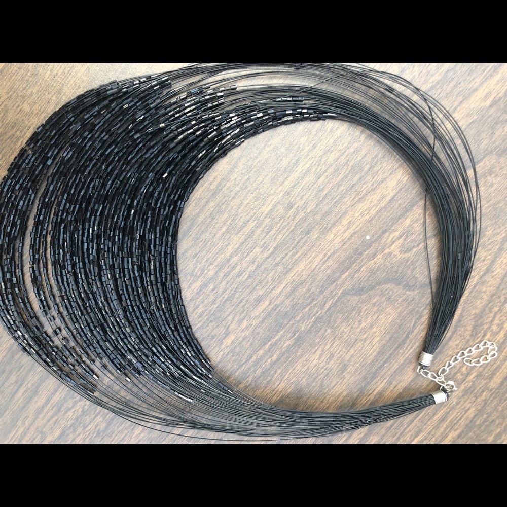 Black strand beads necklace